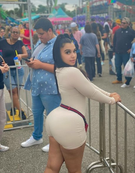 theyfavoritegirl pornstar art pictures