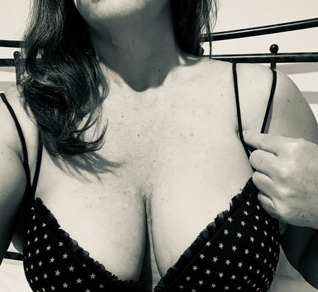 sexysisiu high quality pornstar photos