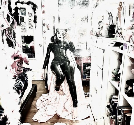 Zirakillz pornstar perfect picture