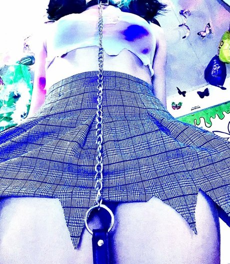 Zirakillz pornstar naked pics