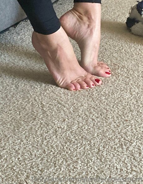 slendersolesmom adult star pics