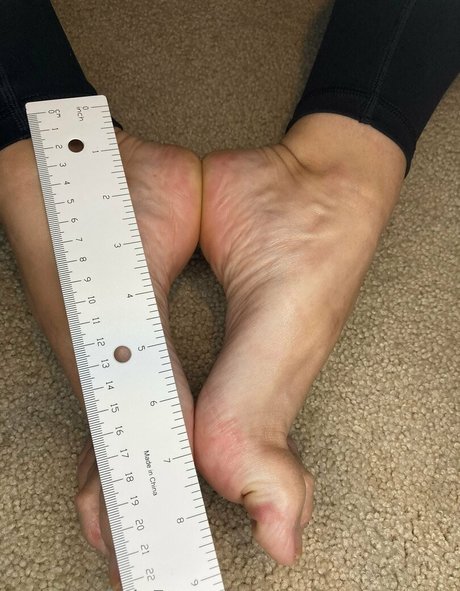 slendersolesmom model adult images