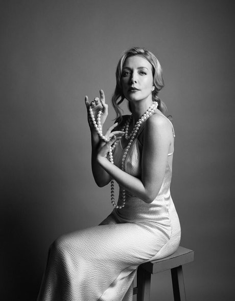 Jennifer Finnigan star free gallery