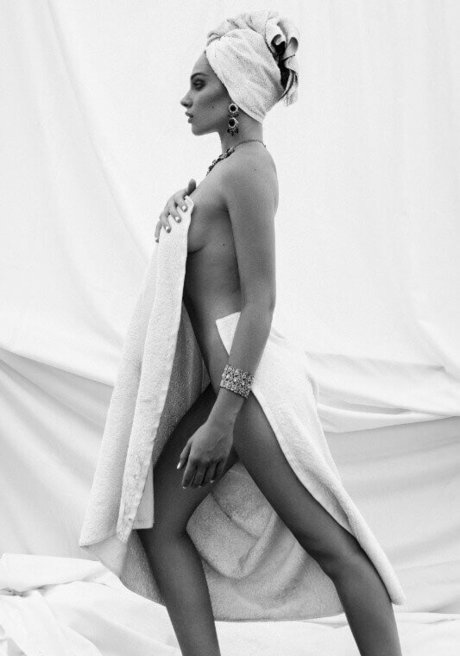 Romi Pavoncello model archive