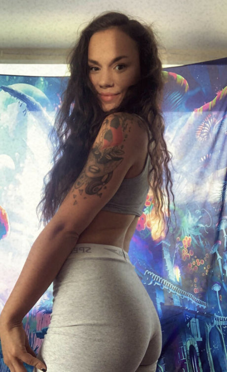 Sexyravebae model high quality galleries