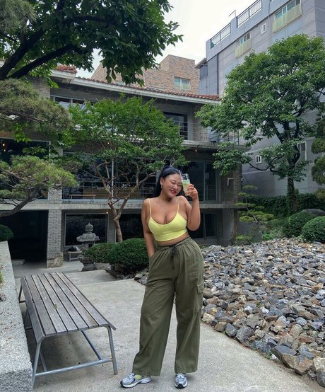 Moon Seo byul naked actress galleries