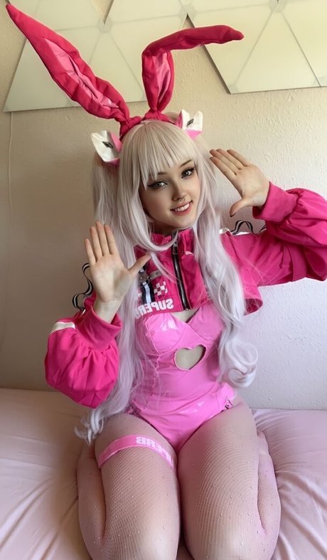 OMGPopx nude model pictures