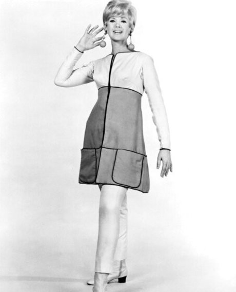 Connie Stevens nudes pornstar pictures