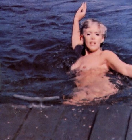 Connie Stevens model adult pic