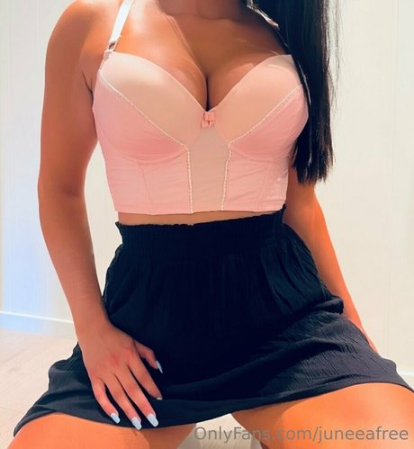 hijabi onlyfans pornographic photo