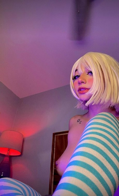 AriaWetFairy erotic star image