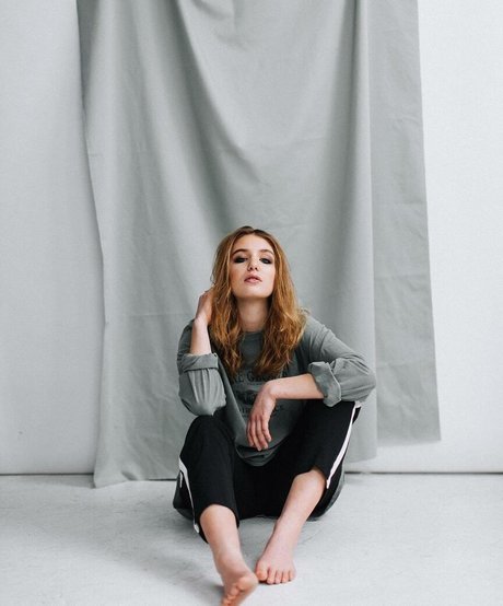 Sophie Nelisse nudes pornstar pics