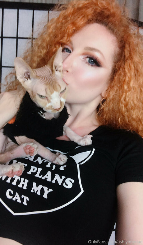 ashlewddae actress pics