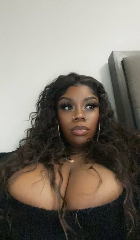 ILookLikeBaae pornstar xxx pics