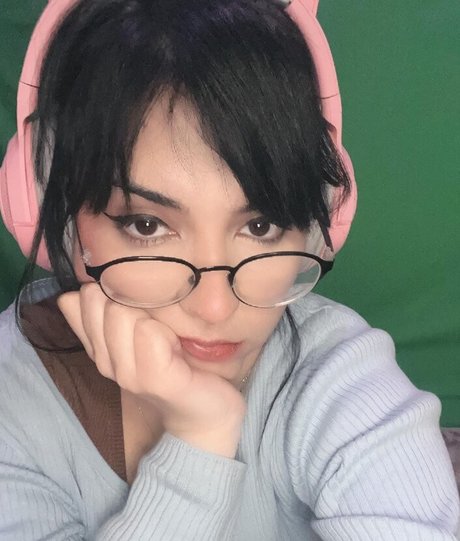 the bad choices pretty model photo