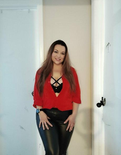 naughty sarah rose free model nude picture