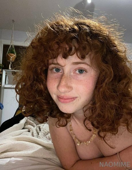 naomime nude actress picture