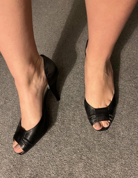 tippystastytoes model hot gallery