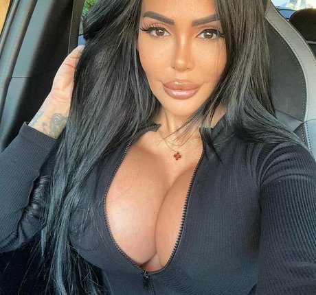 Holly James star high quality pictures