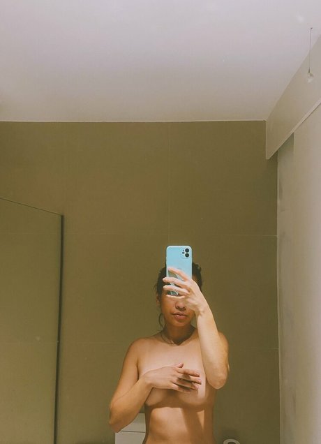 Mavialvc xxx model pics