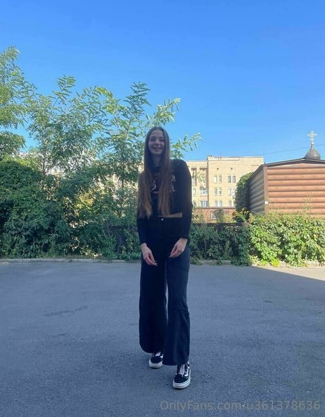 layla role model top pics