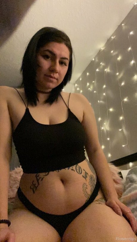 flowernipsx Profile pic