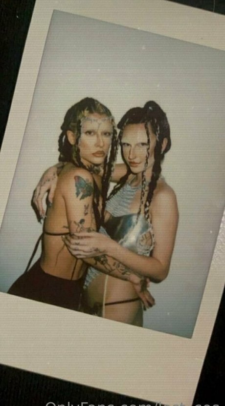 black shemale onlyfans nudes photos