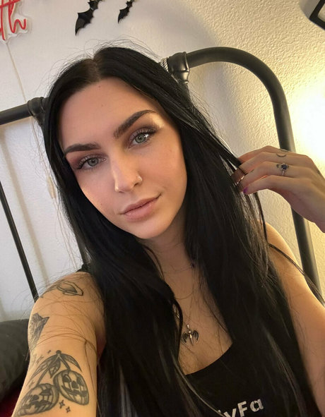 lost cos pornstar free pictures