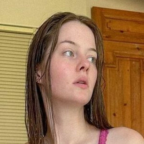 Linaluna high quality actress image