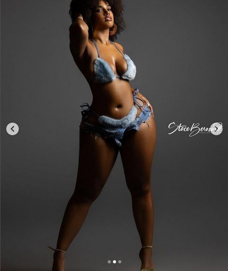 thetayaamarie model hot pic