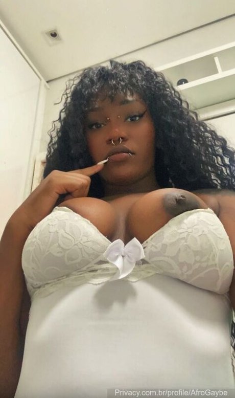 Afro Gaybe beautiful model pictures