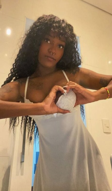 Afro Gaybe naked model photo