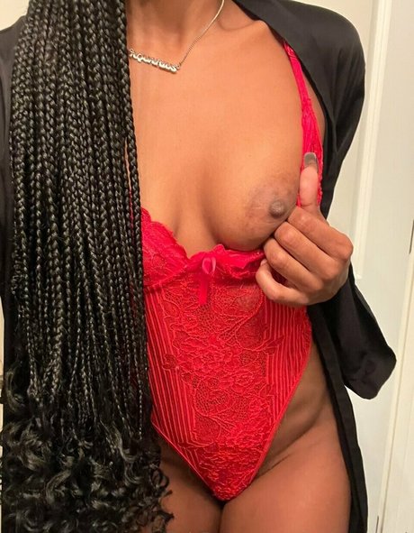 petiteebonyangel actress photo