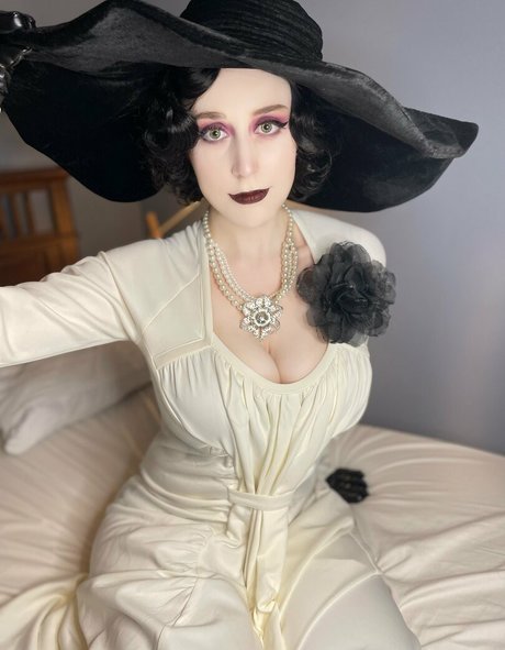 Kyloquinn erotic actress gallery