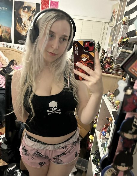 Kyloquinn star naked pics