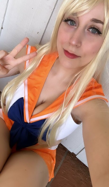 Kyloquinn nudes model images