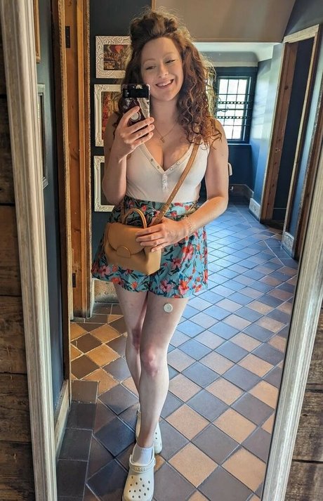 EmmaGraceGuitar star porn images