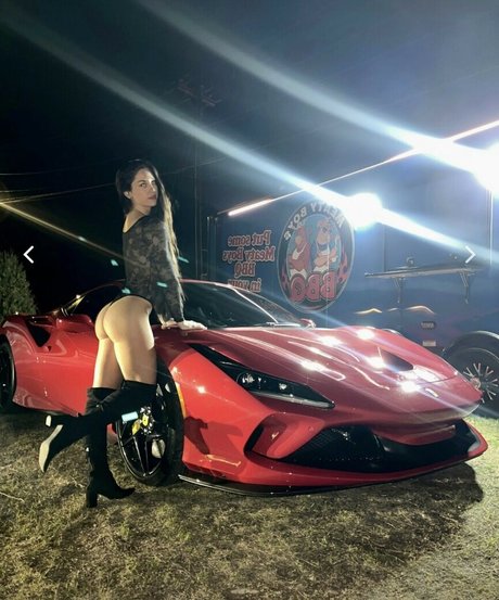 Alyssa Magnum model exclusive img