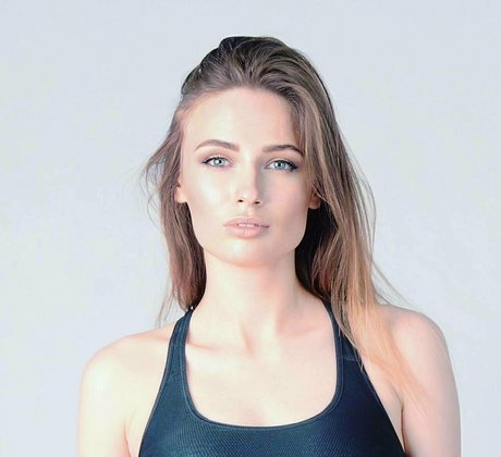 santase adult star pictures