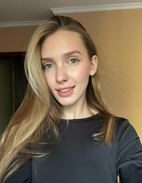 el lina nice star photo