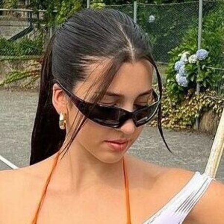 Alya ferrari free model image