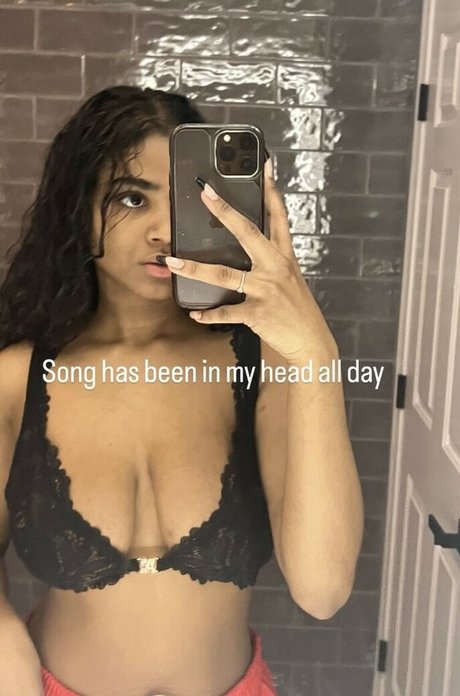 Sh33Natay exclusive pornstar pictures