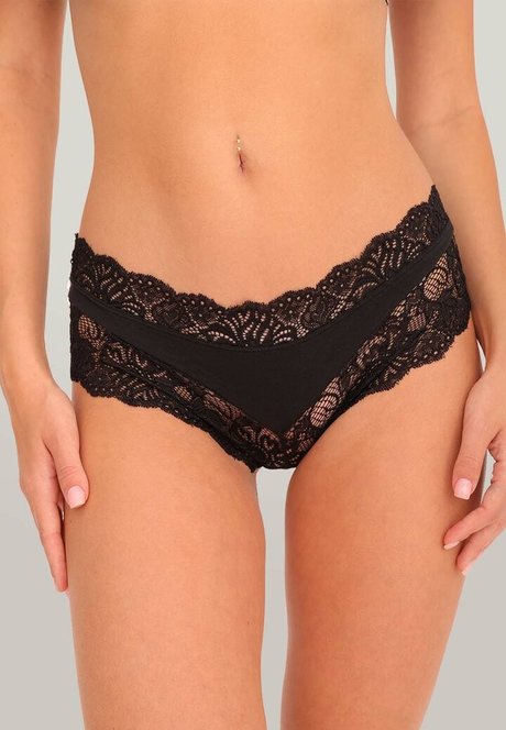 Noa Leibu model nude photos