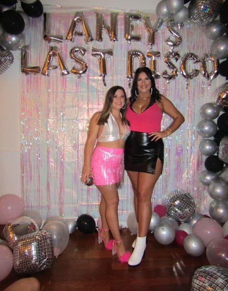 Aisley Montgomery model beautiful pics