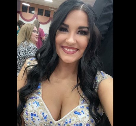 Aisley Montgomery star img