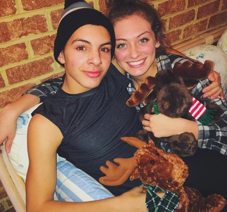 Logan Brickhouse art star pictures