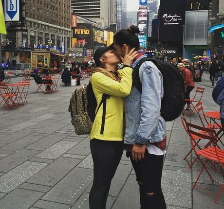 Logan Brickhouse star sexy pictures