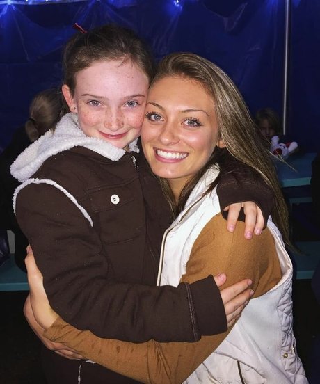 Logan Brickhouse model naked image