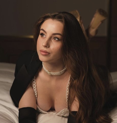 elice sweet sex pornstar img