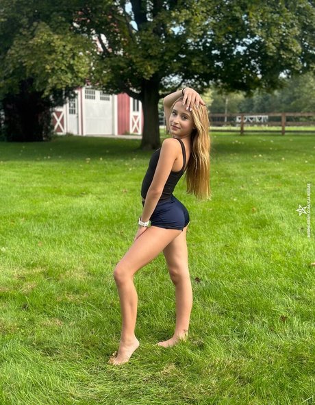 BrandArmy naked model pic